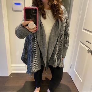 BB Dakota sweater